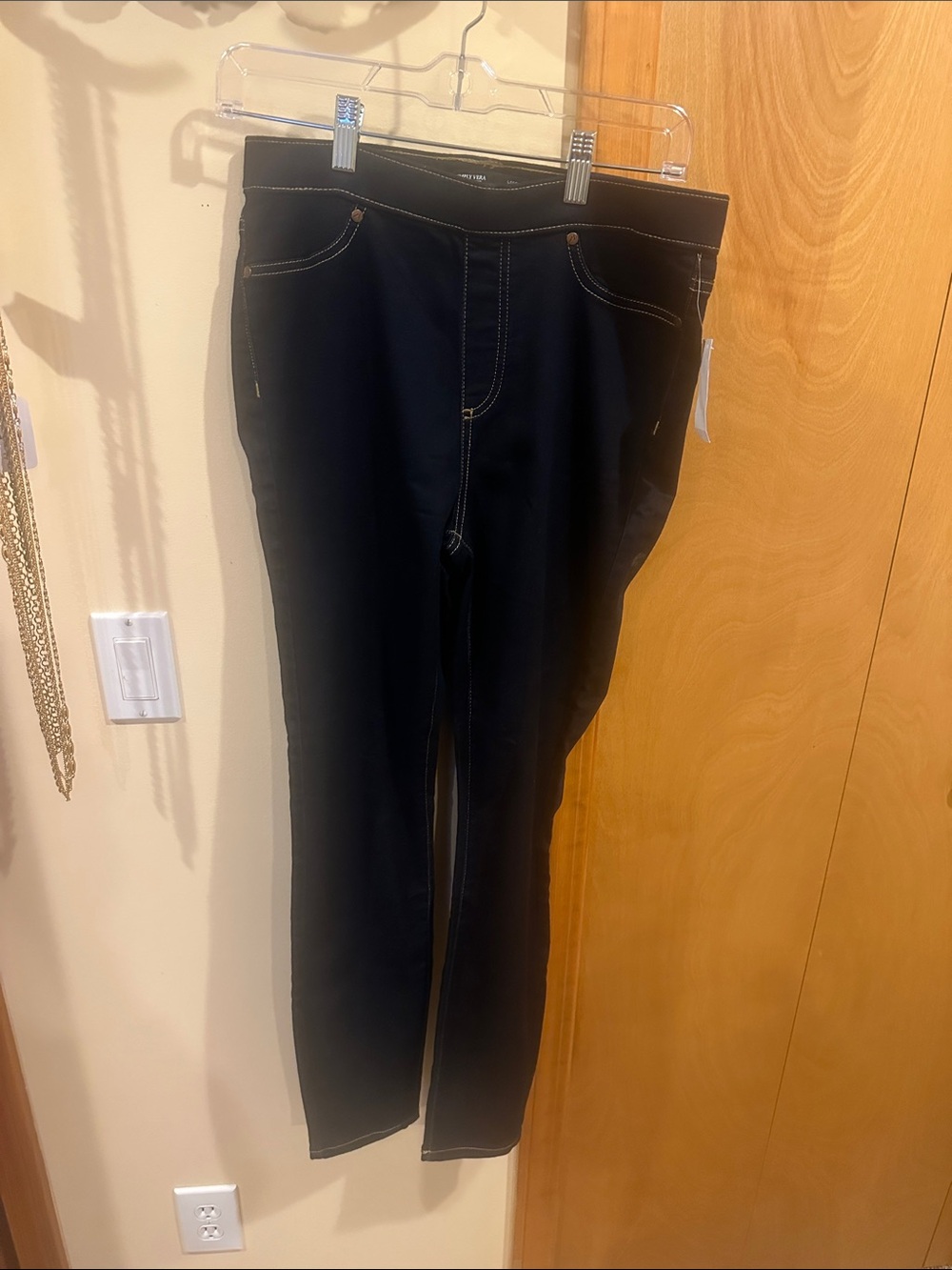 Simply Vera Vera Wang Dark Wash Denim Leggings Medium NWT